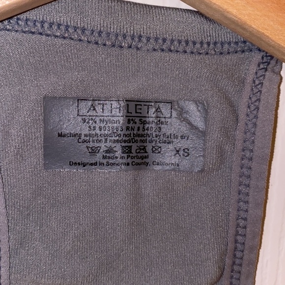 Athleta tank - Picture 3 of 4